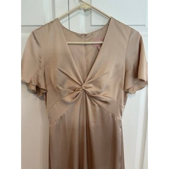Show Me Your Mumu Satin Twist Front Maxi Dress Short Sleeve Champagne XS - Picture 6 of 10